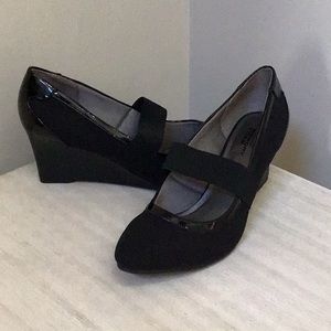 LifeStride Memory Foam wedge heels